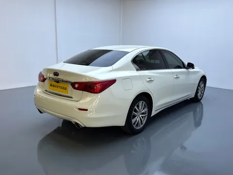 Infiniti Q50L