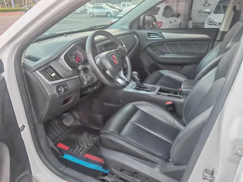 Roewe RX5