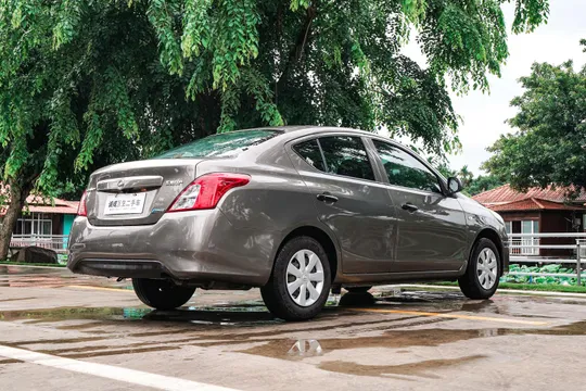 Nissan Sunny