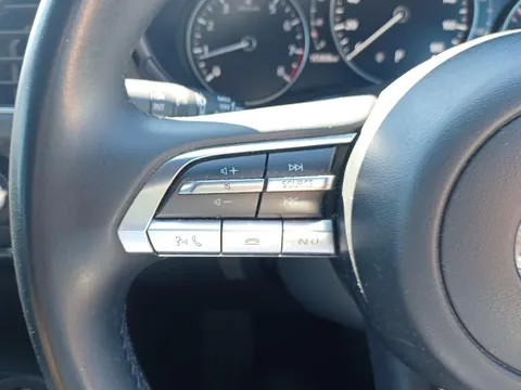 Mazda MAZDA3 Fastback