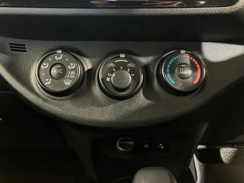 Toyota Yaris (Vitz)