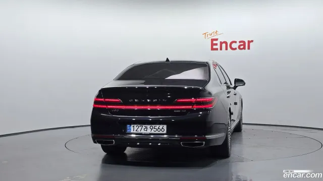 Genesis G90
