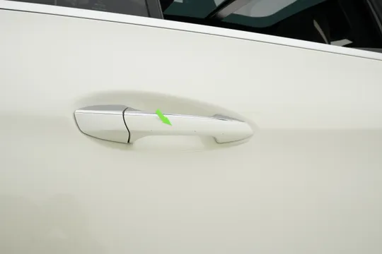 Infiniti Q30