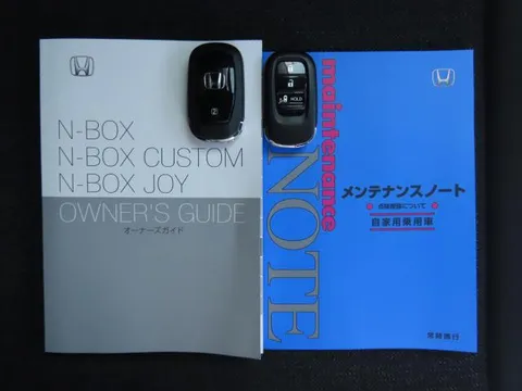Honda N-BOX Custom