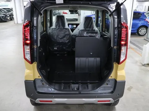 Suzuki Spacia Gear