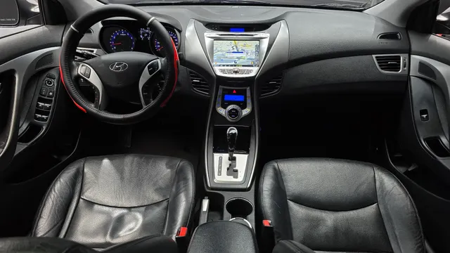 Hyundai Elantra (Avante)