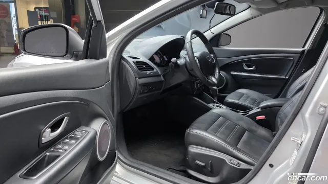 Renault SM3