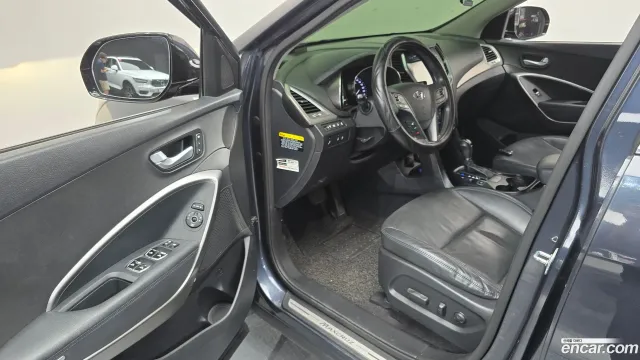 Hyundai Grand Santa Fe (Maxcruz)