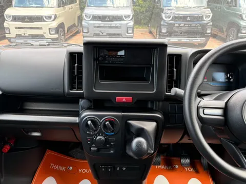 Mitsubishi Minicab Van