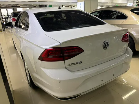 Volkswagen Lamando