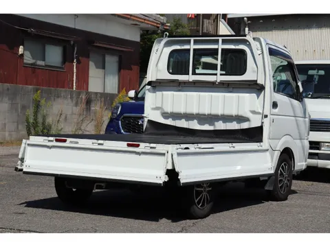 Nissan Clipper Truck
