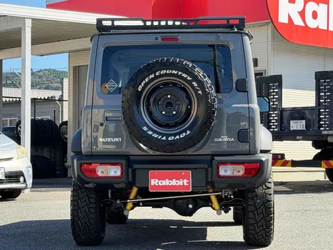 Suzuki Jimny Sierra