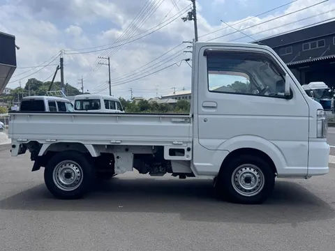 Nissan Clipper Truck