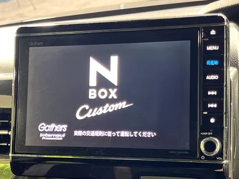 Honda N-BOX Custom