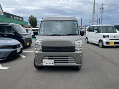 Nissan Clipper Van