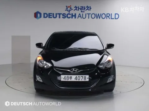 Hyundai Elantra (Avante)
