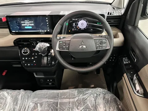 Mitsubishi Delica Mini