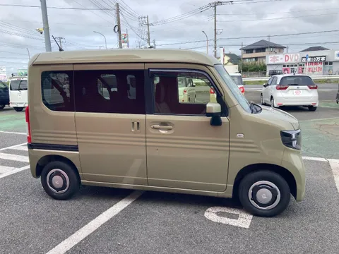 Honda N-VAN Plus Style