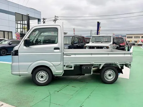 Nissan Clipper Truck
