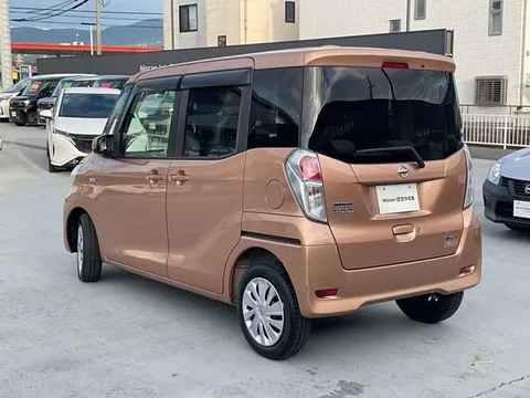 Nissan Dayz Roox