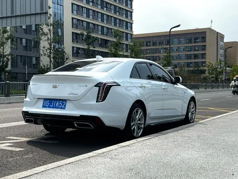 Cadillac CT4