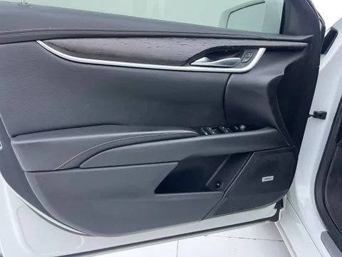 Cadillac XTS