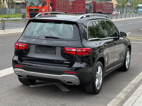 Mercedes-Benz Mercedes-Benz GLB