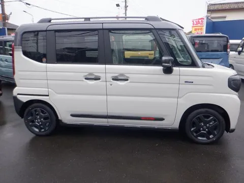 Suzuki Spacia Gear
