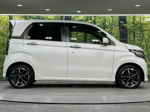 Honda N-WGN Custom