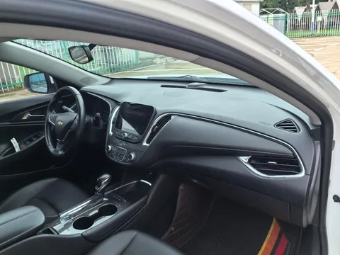 Chevrolet Malibu XL