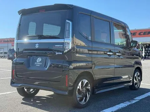 Suzuki Spacia Custom