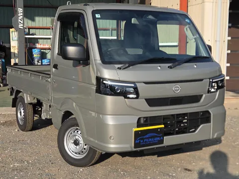 Nissan Clipper Truck