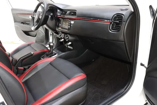 Kia KX