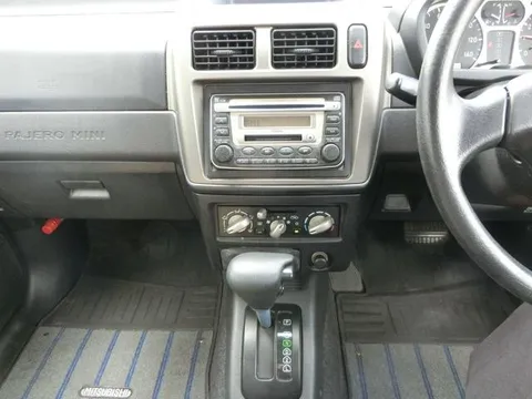 Mitsubishi Pajero Mini