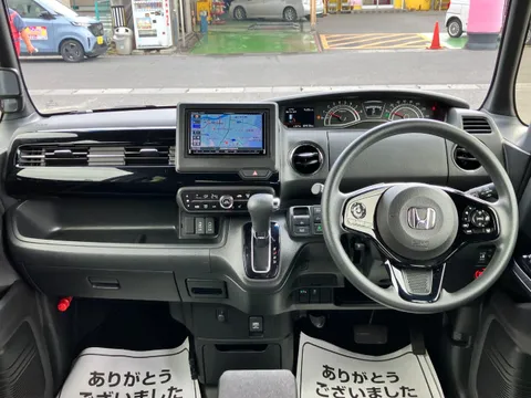 Honda N-BOX Custom