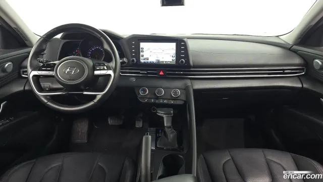 Hyundai Elantra (Avante)