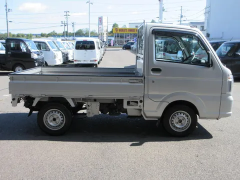 Nissan Clipper Truck