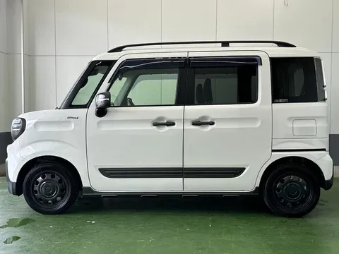Suzuki Spacia Gear