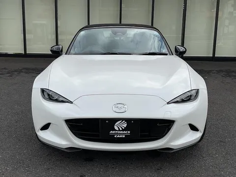 Mazda MX-5 (Roadster)