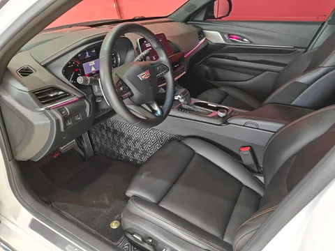 Cadillac CT4
