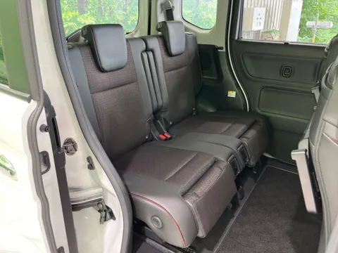 Suzuki Spacia Custom