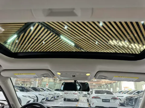 Infiniti Q50L