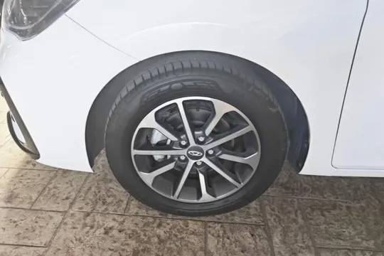 Chery Arrizo 5