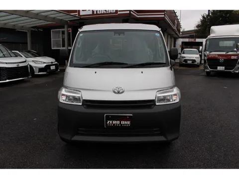 Toyota TownAce Van
