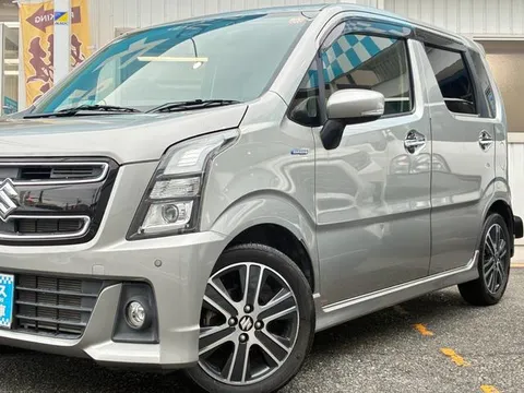Suzuki Wagon R Stingray