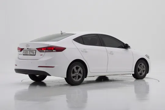 Hyundai Elantra (Avante)
