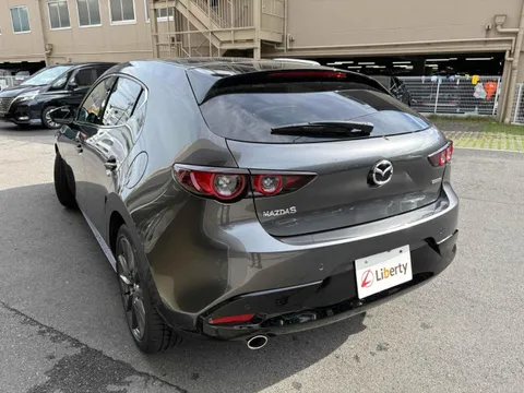 Mazda MAZDA3 Fastback
