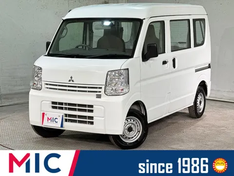 Mitsubishi Minicab Van