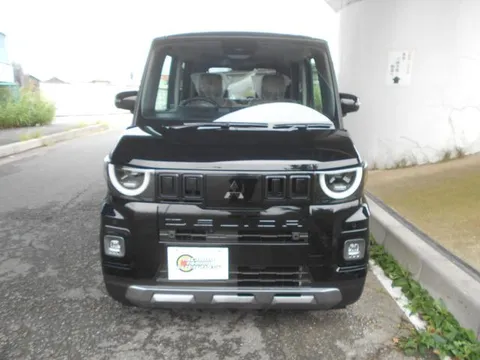 Mitsubishi Delica Mini