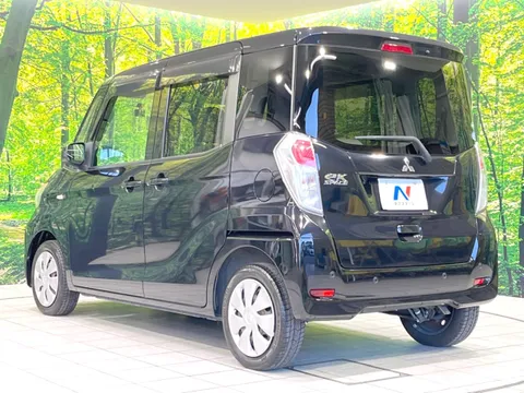 Mitsubishi eK Space
